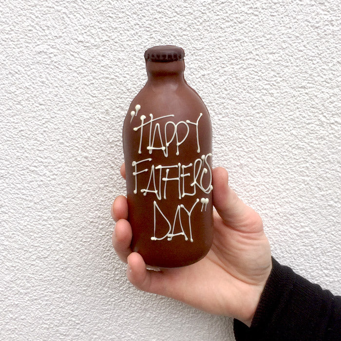 Chocilo Melbourne Happy Father's Day Stubby in Milk Chocolate Gift 110g