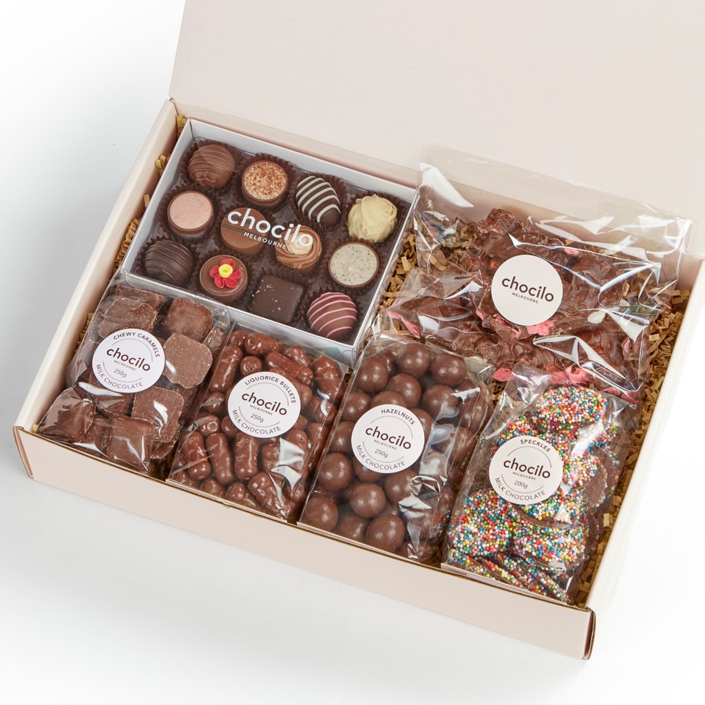 Chocilo Melbourne Milk and Dark Chocolate Gift Hamper 'Chocolate Makes Everything Better'. Premium chocolates made in Melbourne. Blush pink gift box.